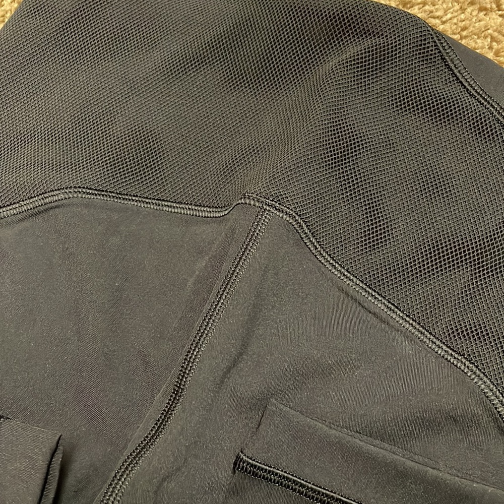 NWOT Lululemon Clear The Court Crop 21" - Picture 12 of 14